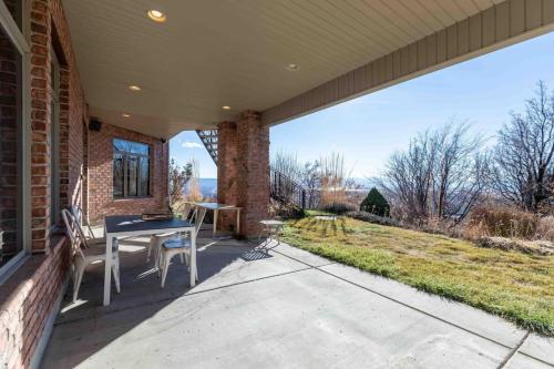 Farmington Oasis-Views Space & Comfort in Farmington (UT)