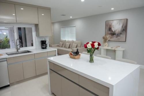 Kitchen, Oasis Town House in Westwood Lakes