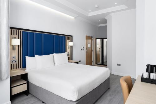 Spark by Hilton London Chiswick, London