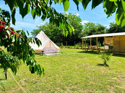 Skats, Glamping La Belle Étoile - Nuit insolite -Toilette sèche (Glamping La Belle Etoile - Nuit insolite -Toilette seche) in Monts-sur-Guesnes