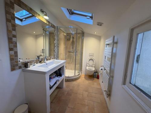 ref90 maison avec piscine et vue mer - image 3