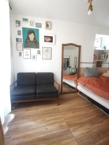 Cosy Studio in Artistic Belleville, Paris