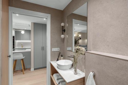 Monthly Triunfo 3 APT by Sweet Home San Sebastian Rentals - image 2