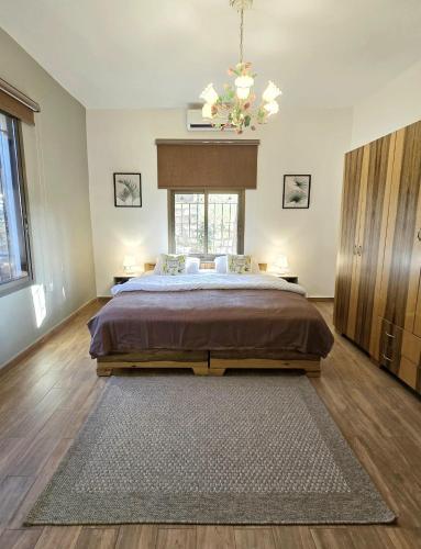 Maison des Couleurs in Aley