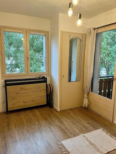 Nice Studio of 12 m2 Between Lake & Ski Slopes
