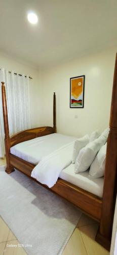 Maya Living in Nanyuki