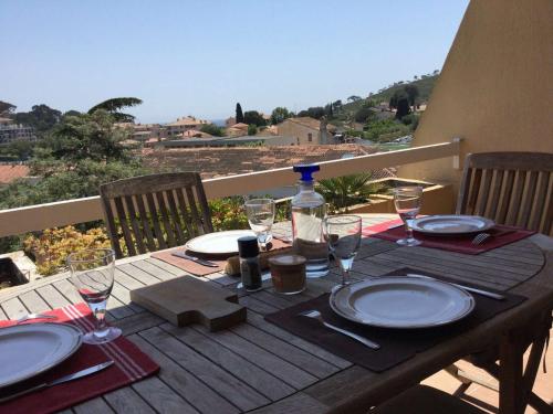 Climatisation, Wi-Fi, balcon, barbecue, parking privatif - Location saisonnière - Saint-Mandrier-sur-Mer