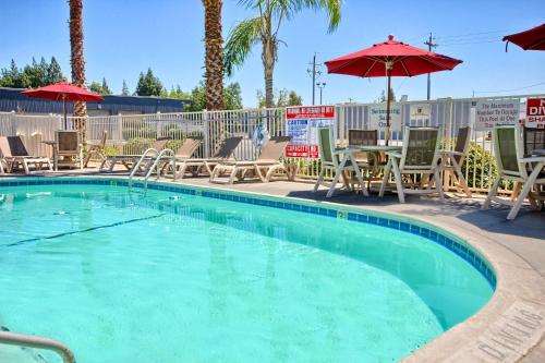 Motel 6-Fresno, CA - Blackstone South