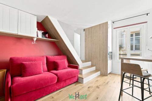 Charming apt steps from Notre-Dame & the Seine