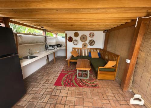 J home stay in Beru