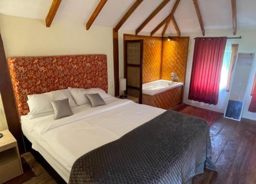 J home stay in Beru