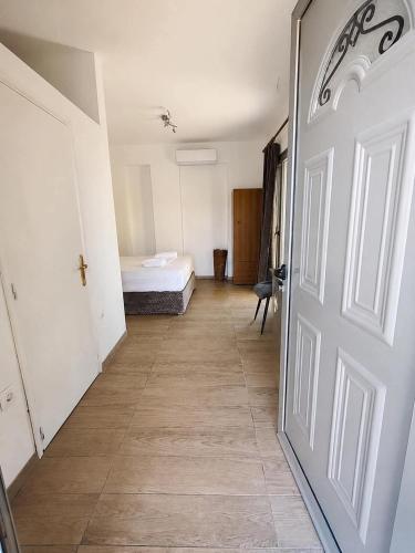 Prestige Rooms Andros in แอนโดรส