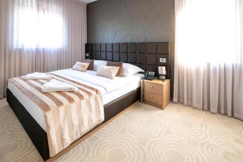 Royal Airport Hotel