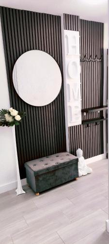 ICON Beach Apartment - 1 Min to Beach & Free Garage