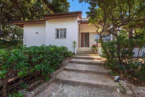 Villa Sole e Mare by BarbarHouse