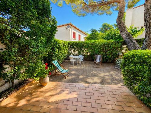 Appartement T2 RDC à 100m de la plage avec terrasse et jardinet - 4 couchages - FR-1-388-1