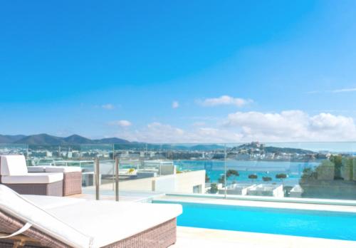 Penthouse Zaida just few steps Talamanca Bay