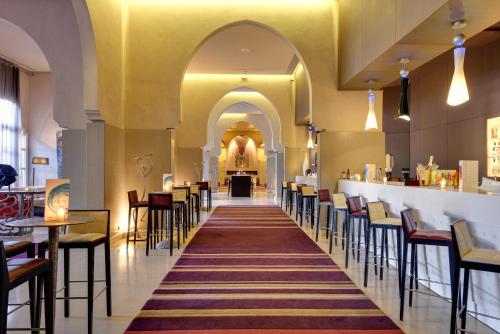 Bar/ Salón, Barcelo Palmeraie Oasis Resort in Eastern Suburbs