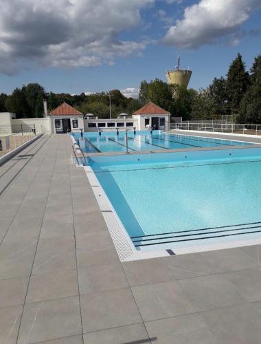 Veepark, Cozy, bright house with terrace & free parking 2 rooms in Savigny-sur-Clairis