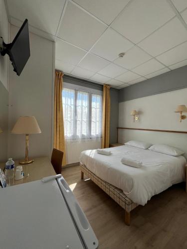 . Hotel De La Mer