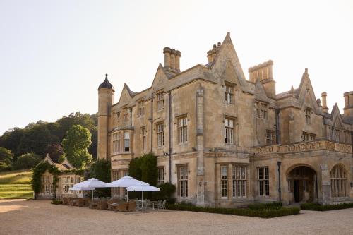 Dumbleton Hall