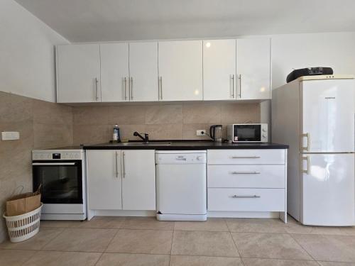 Kitchen, Apartman Ucho near the beach in Bacina