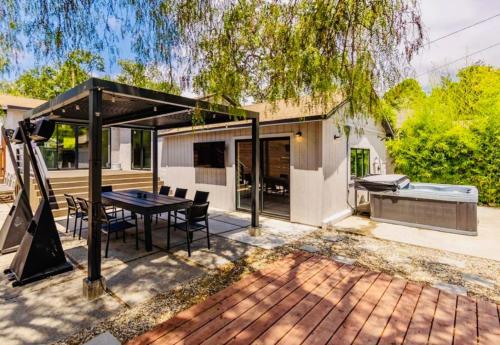 Downtown Ojai Gem in Ojai