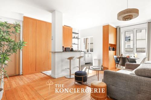 Charmant appartement a deux pas des ChampsElysees