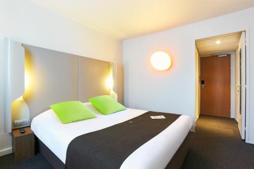 photo chambre Campanile Saint-Quentin-En-Yvelines