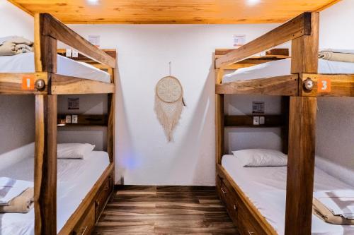 1 bunk bed
