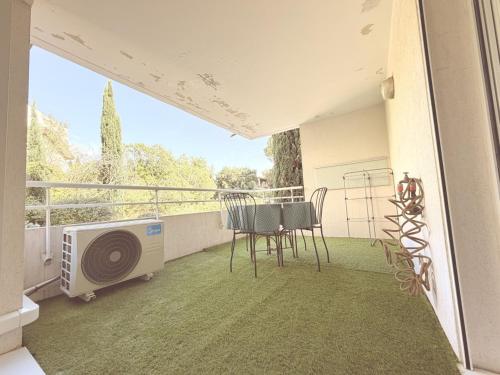 Soleil de Montpellier, Clim, Piscine et Pkg Prive in La Chamberte