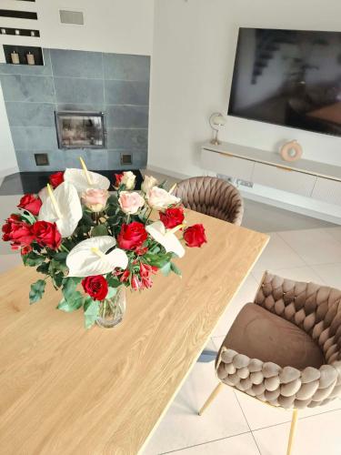 صالة مشتركة/ منطقة التلفزيون, Apartament Przystań Czos (Apartament Przystan Czos) in مراجوا