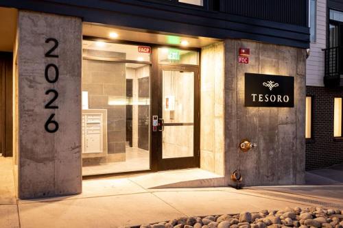 Luxurious Escape - Walk to Empower Field - Tesoro, Boulder