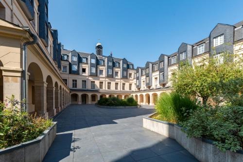 Le Cloître Saint-Patrice - Duplex 6 pers, parking privé, 6 min gare