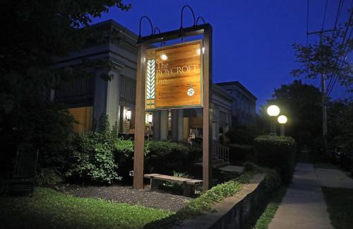 The Roycroft Inn