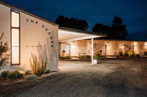 The Cudgee at Mudgee, Mudgee
