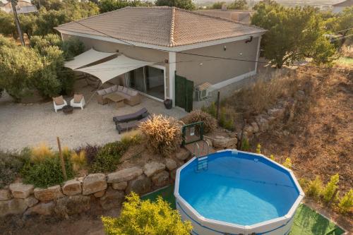 Peaceful Country House & Private Pool by Quinta da Alfarrobeira gîte à louer Besoura