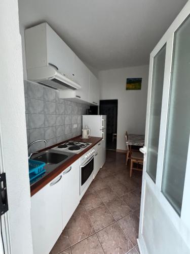virtuve, Seaside apartments with a swimming pool Viganj, Peljesac - 260 in Vigaņa