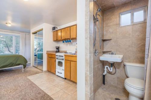 Adorable Studio Cabin on Big Cottonwood River in Snowbird Lodge (UT)