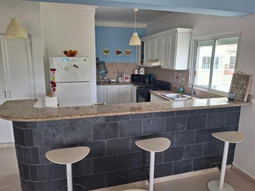 Oceanfront on the Caribbean Sea, Playa Juan Dolio, Dominican Republic -Apatamentos de 2 y 3 habitaci in Juan Dolio