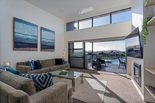 Sovereign Pier on the Waterways in Whitianga