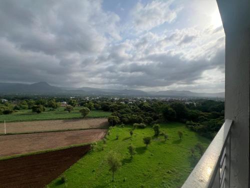 Dārzs, Scenic 1BHK Retreat near Panchgani in Wai
