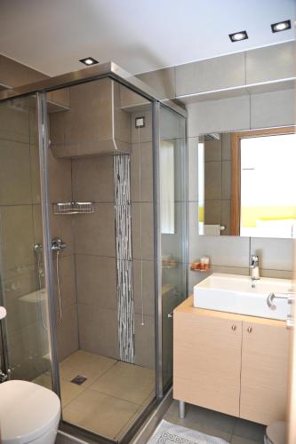Elements Rooms & Apartments - image 14