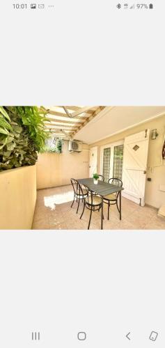 Studio en rez de jardin