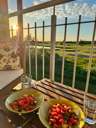 Erkély/terasz, ApartGolf Sobienie Królewskie (ApartGolf Sobienie Krolewskie) in Sobienie Szlacheckie