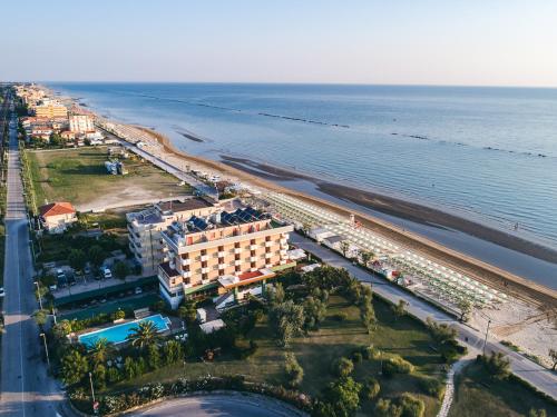 UNA HOTELS Imperial Beach Hotel in Marotta