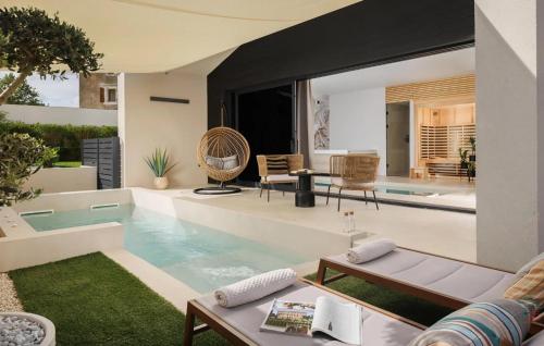 Úszómedence, Stunning Home In Zupanici With Sauna in Županići