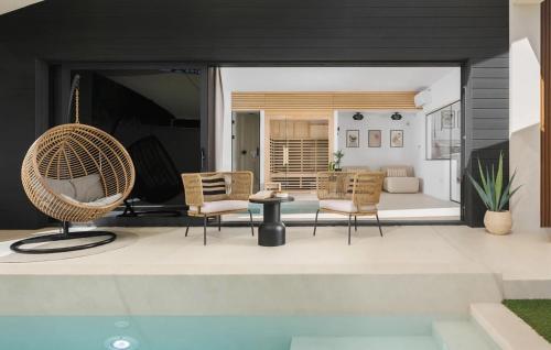 Úszómedence, Stunning Home In Zupanici With Sauna in Županići