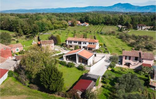 A szálláshely kívülről, Stunning Home In Zupanici With Sauna in Županići