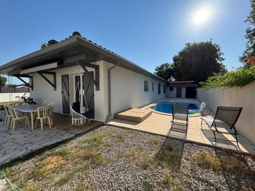 Maison au calme avec piscine et jardin - Location saisonnière - Mérignac